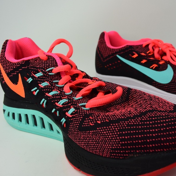 nike structure 18 black